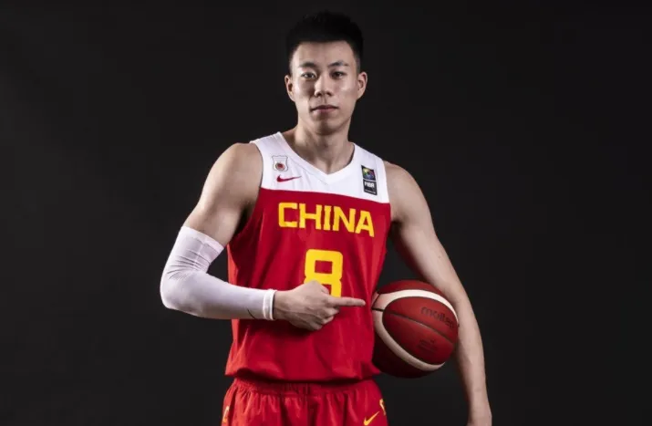 穆科科替补造三球定胜局  